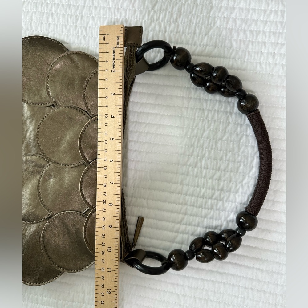 Vintage Elegant Circle Flap Wooden Beaded Handle Shoulder Handbag - Picture 12 of 13